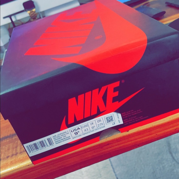 Air Jordan 1 mocha main image 5